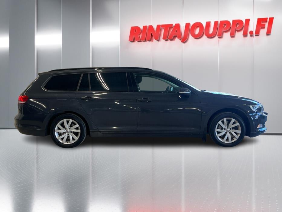 VOLKSWAGEN Passat 2017