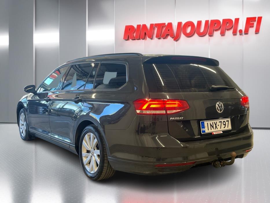 VOLKSWAGEN Passat 2017