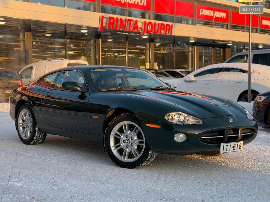JAGUAR XK8 2001