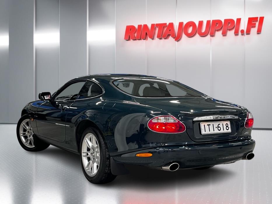 JAGUAR XK8 2001