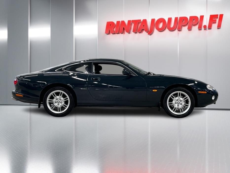 JAGUAR XK8 2001