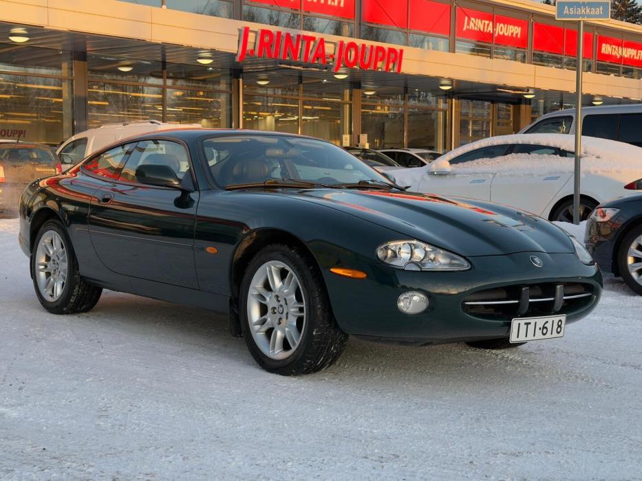 JAGUAR XK8 2001