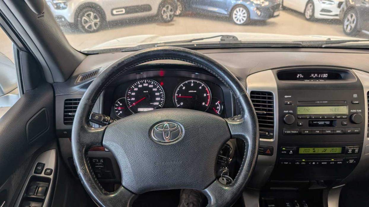 TOYOTA Land Cruiser 2003