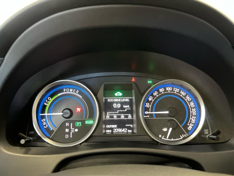 TOYOTA Auris 2013