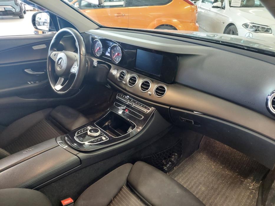 MERCEDES-BENZ E 2017