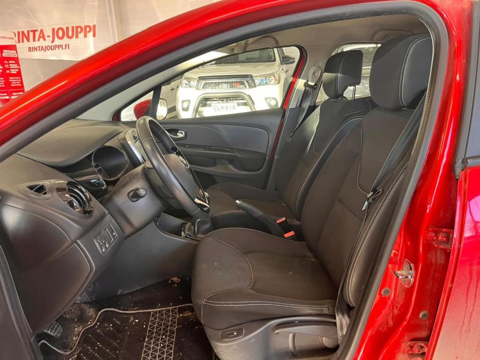 RENAULT Clio 2016