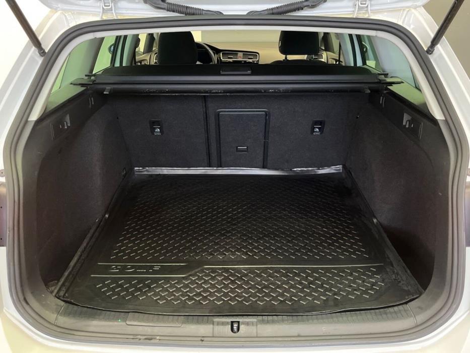 VOLKSWAGEN Golf 2018