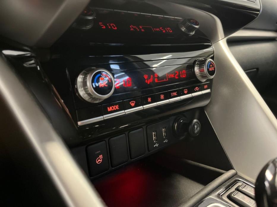 MITSUBISHI Eclipse Cross 2024