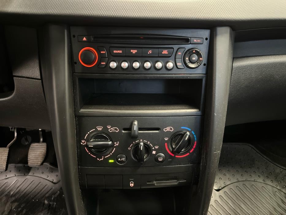 PEUGEOT 207 2007