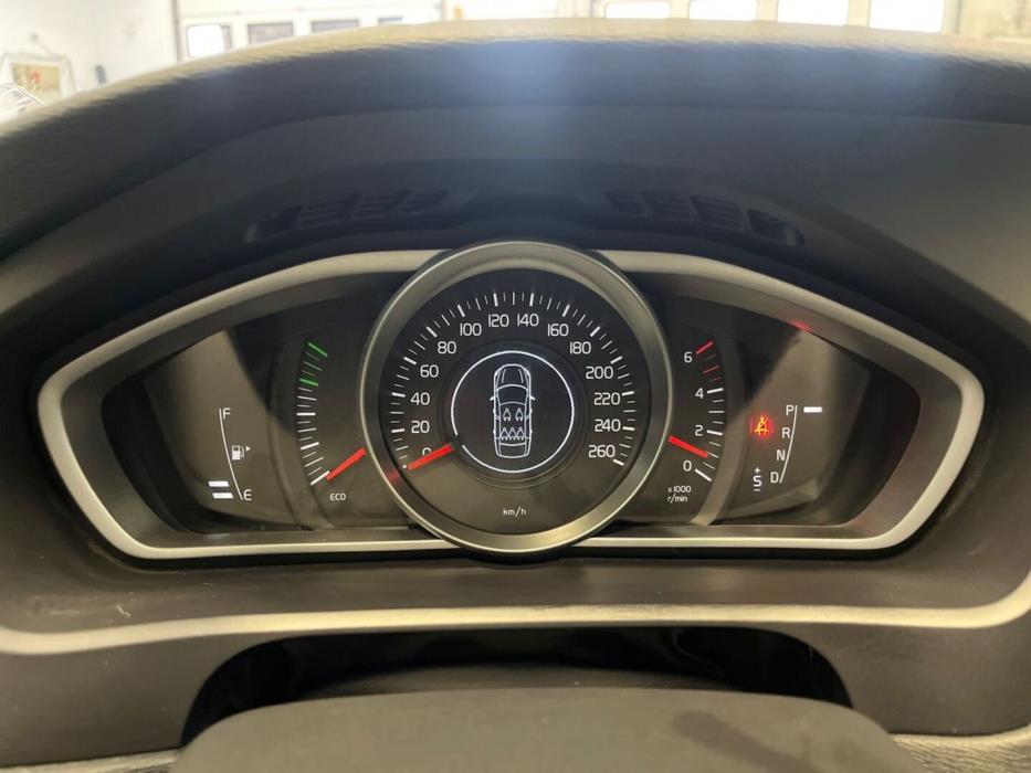 VOLVO V40 Cross Country 2017