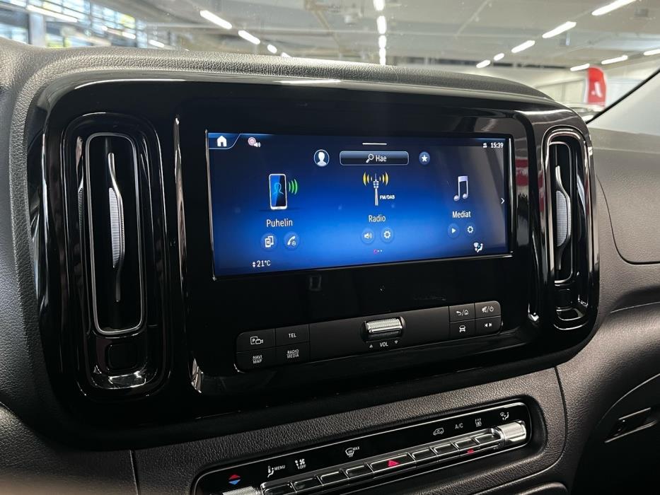 MERCEDES-BENZ Vito 2025