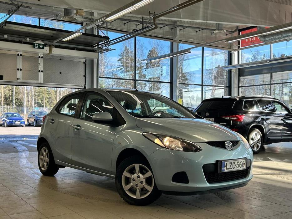 MAZDA Mazda2 2010
