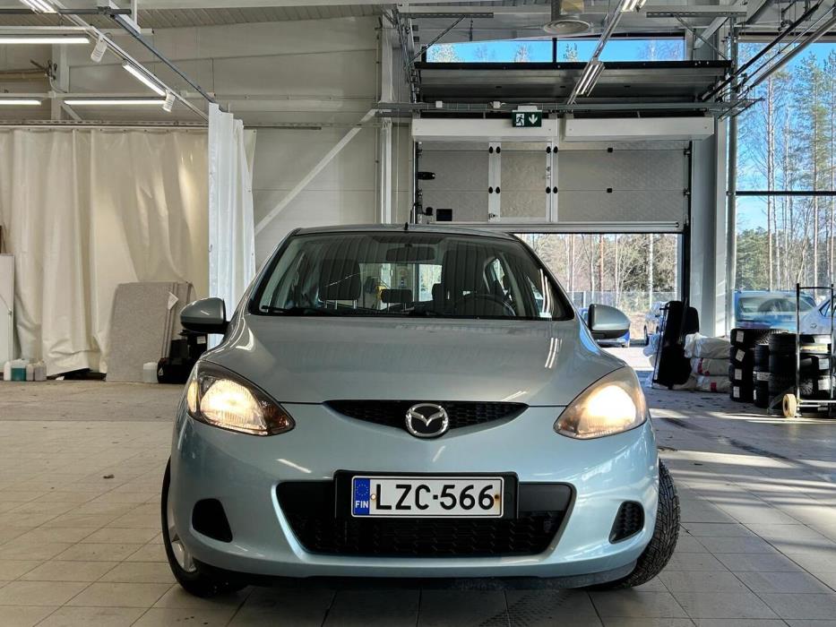MAZDA Mazda2 2010
