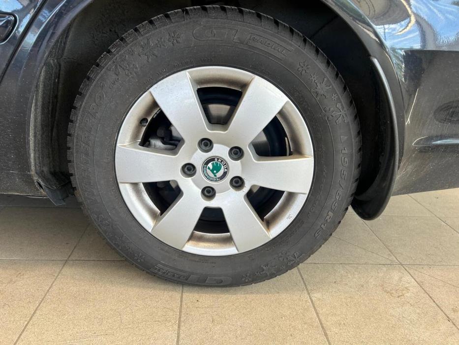 SKODA Octavia 2011