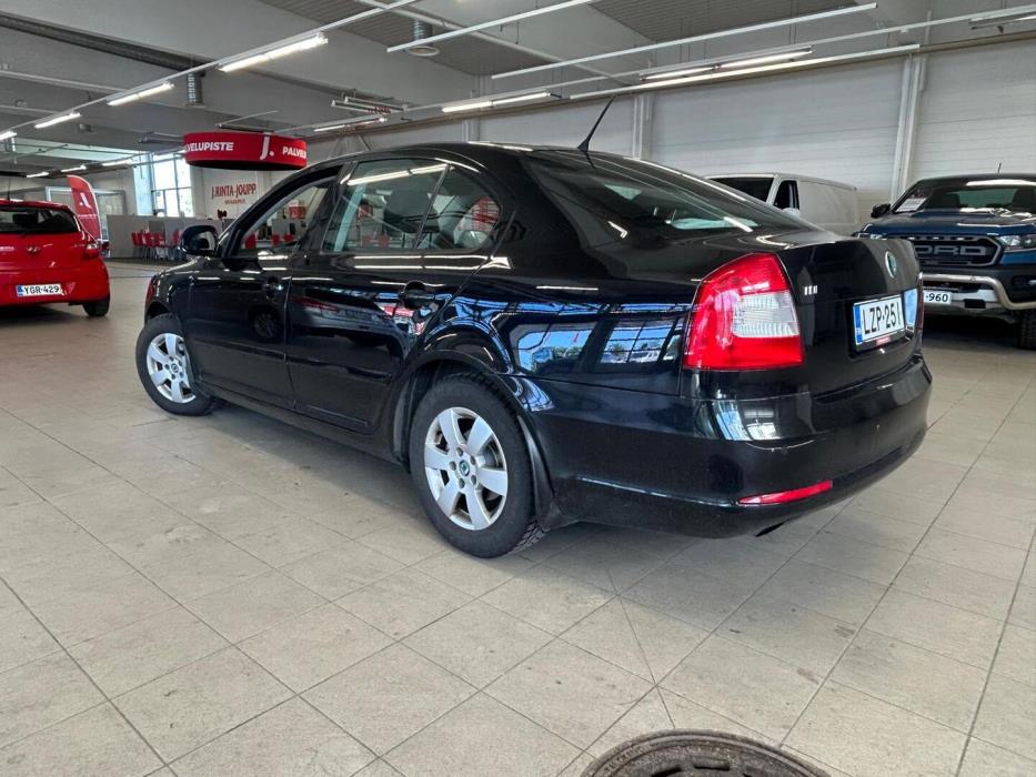 SKODA Octavia 2011