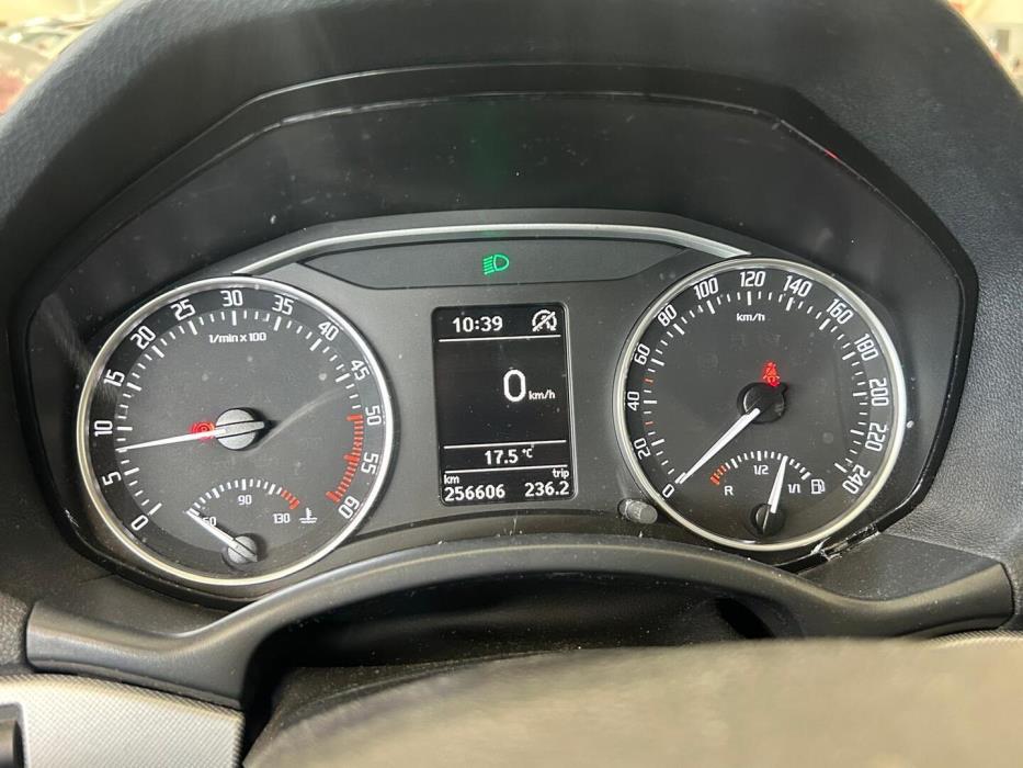 SKODA Octavia 2011