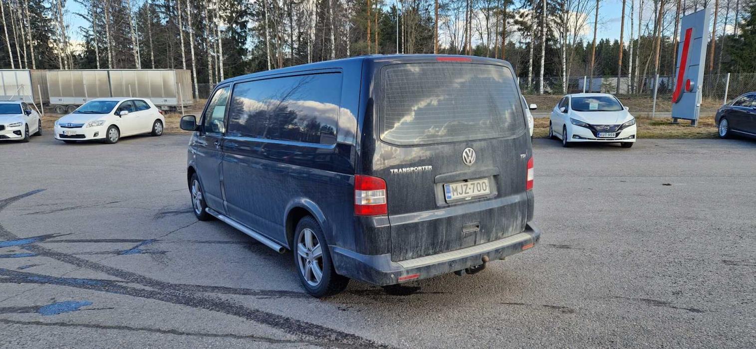 VOLKSWAGEN Transporter 2010