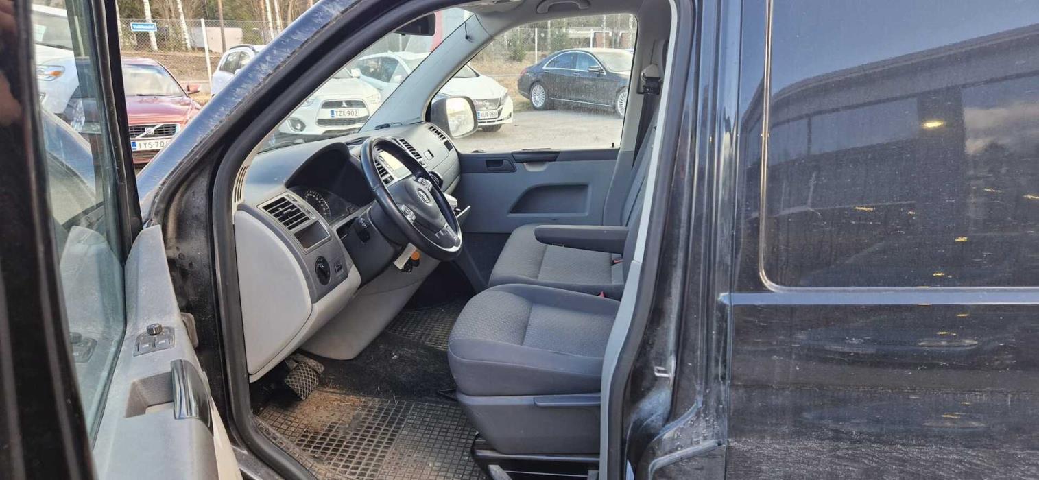 VOLKSWAGEN Transporter 2010