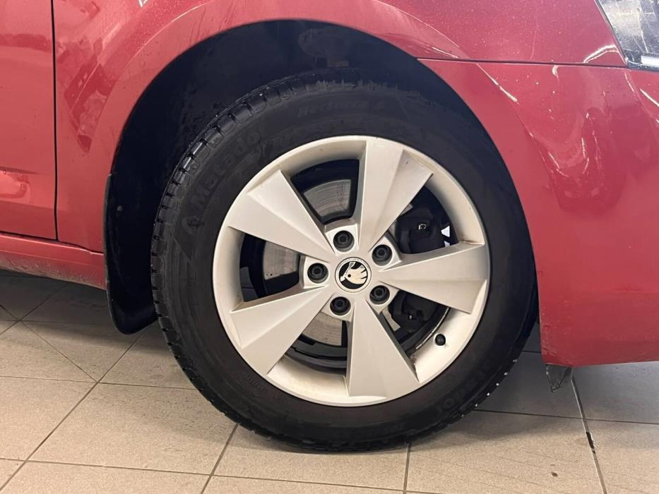 SKODA Octavia 2016