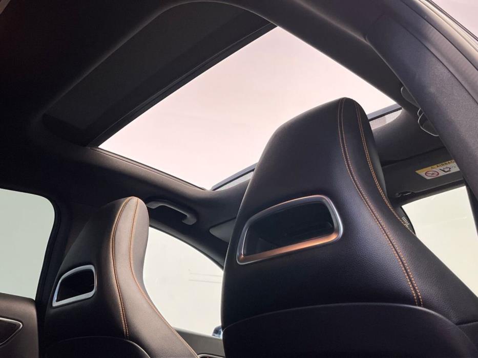 MERCEDES-BENZ CLA 2015