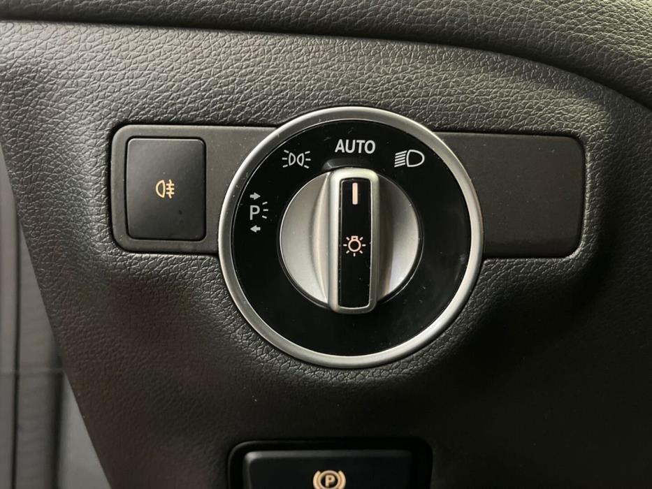 MERCEDES-BENZ CLA 2015