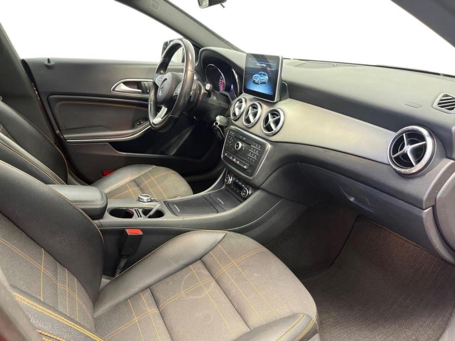 MERCEDES-BENZ CLA 2015