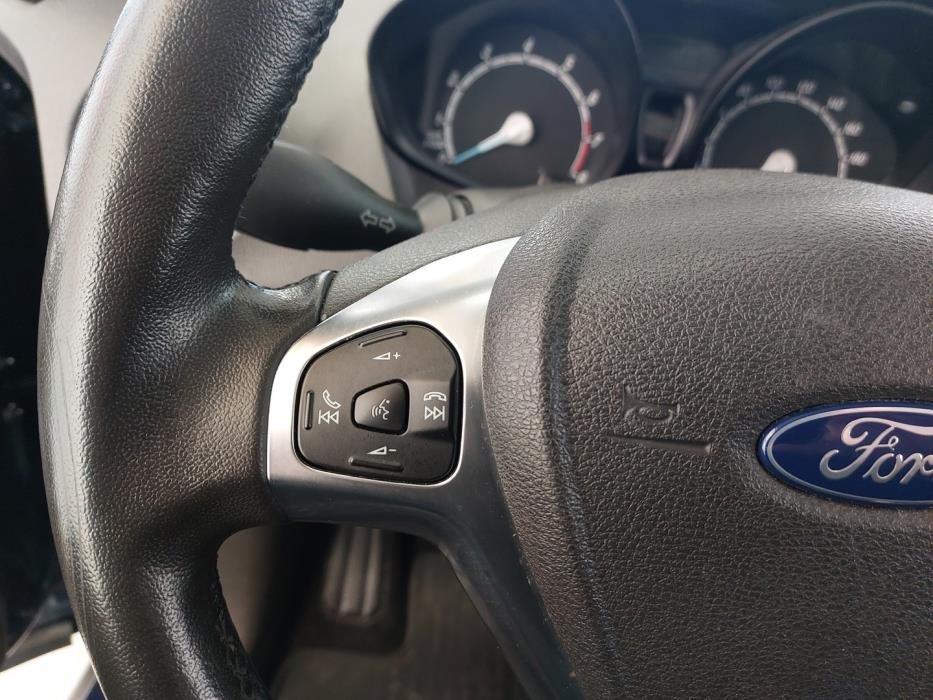 FORD Tourneo Courier 2017