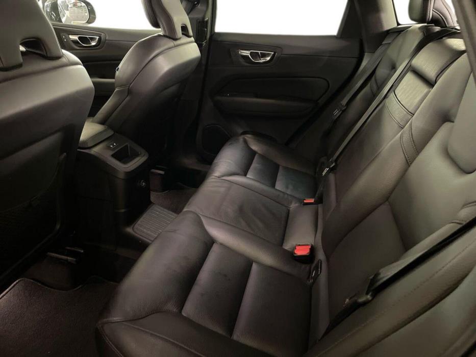 VOLVO XC60 2020
