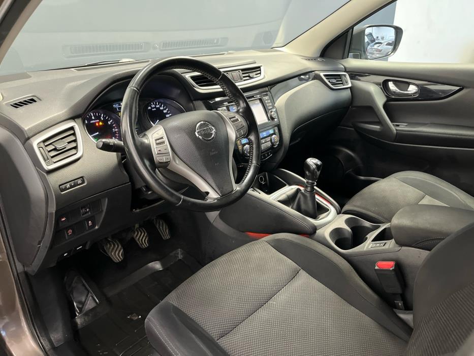 NISSAN Qashqai 2017
