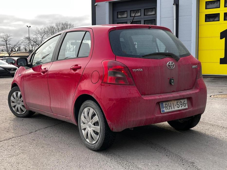 TOYOTA Yaris 2008