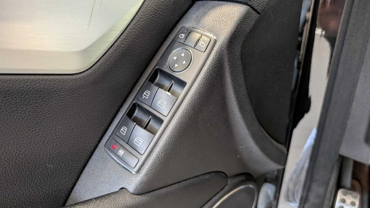 MERCEDES-BENZ C 2007