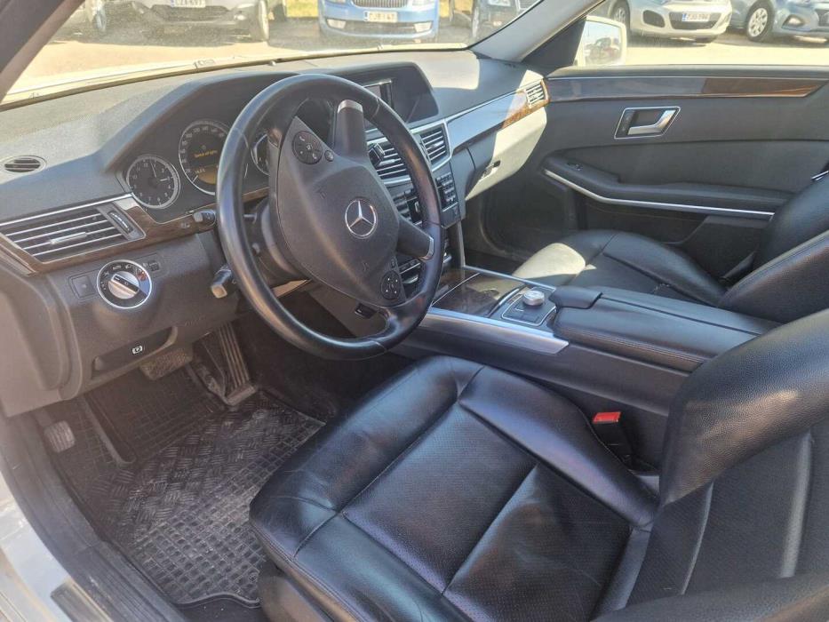 MERCEDES-BENZ E 2012