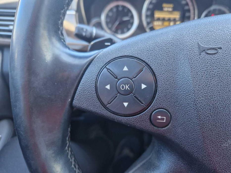 MERCEDES-BENZ E 2012