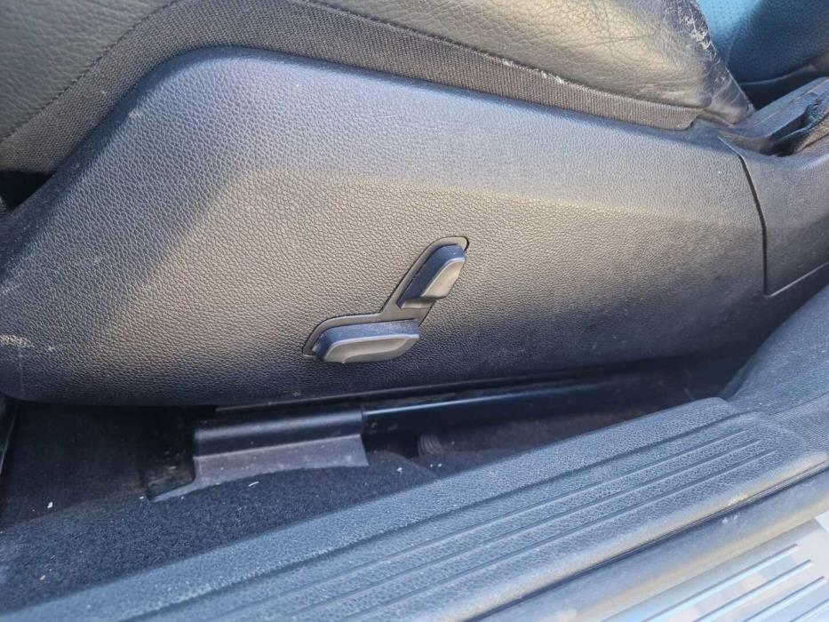 MERCEDES-BENZ E 2012
