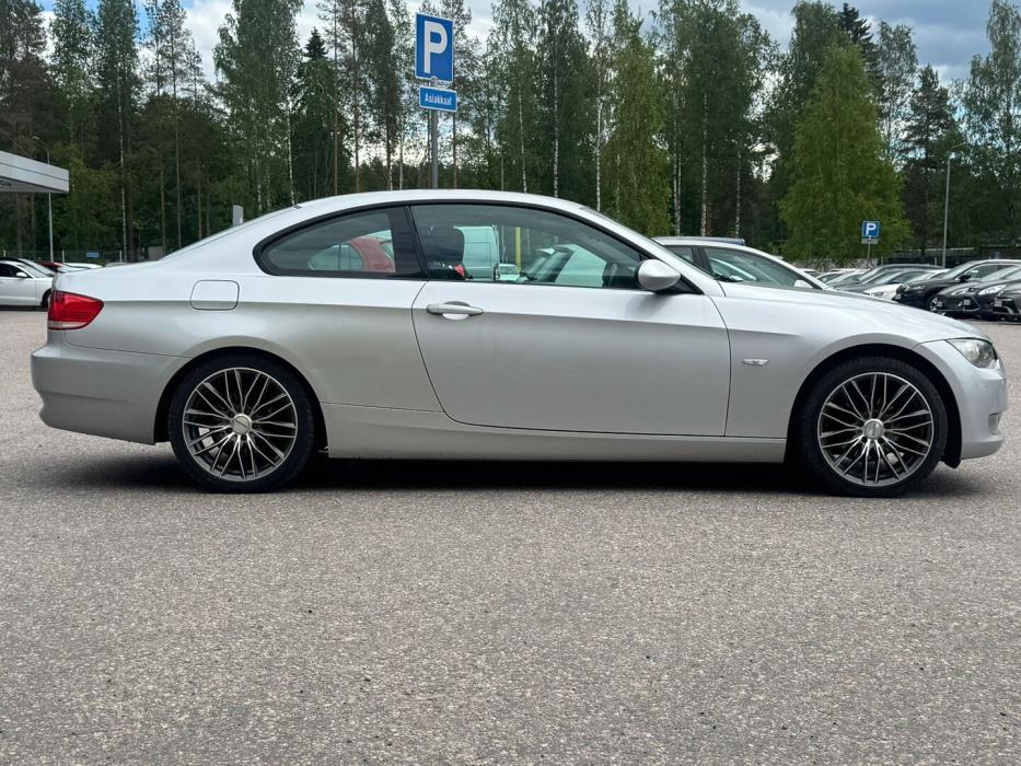 BMW 320 2007