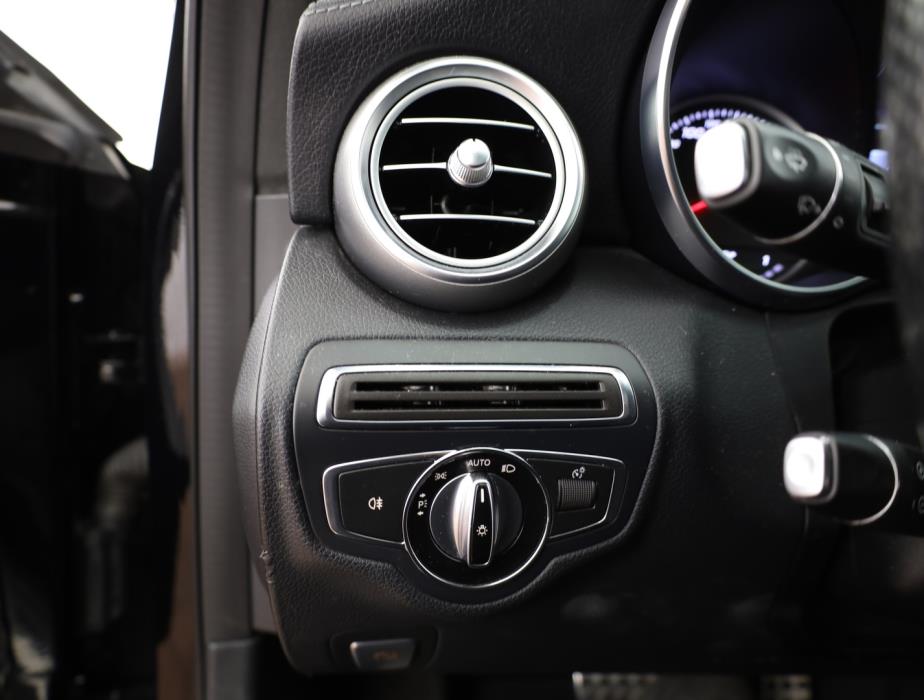 MERCEDES-BENZ C 2015