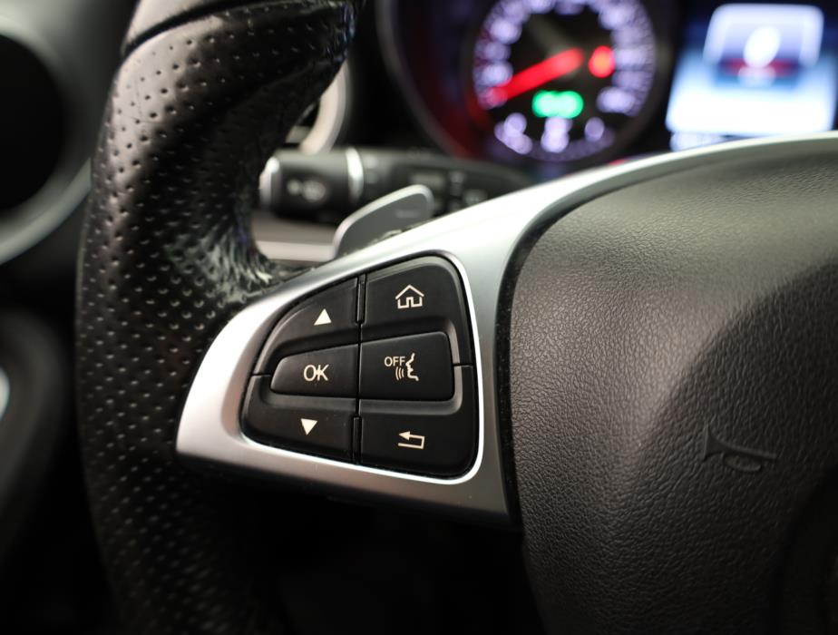 MERCEDES-BENZ C 2015