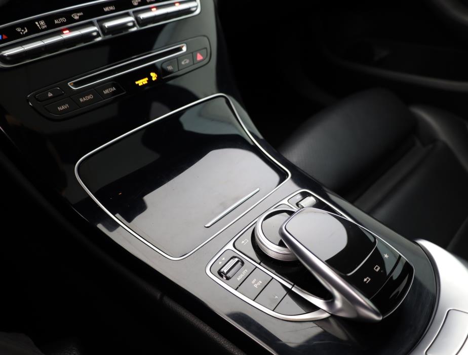 MERCEDES-BENZ C 2015