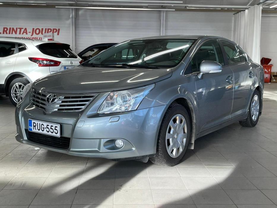 TOYOTA Avensis 2010