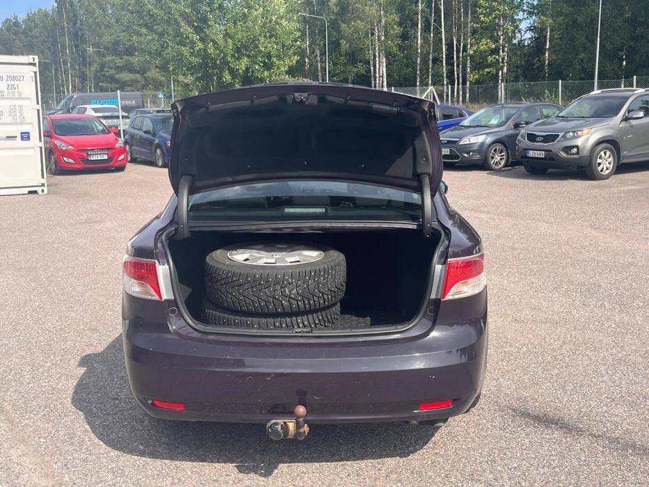 TOYOTA Avensis 2010