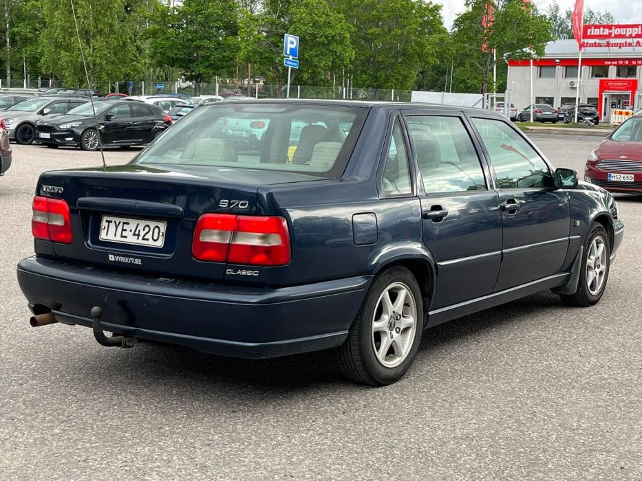VOLVO S70 2000