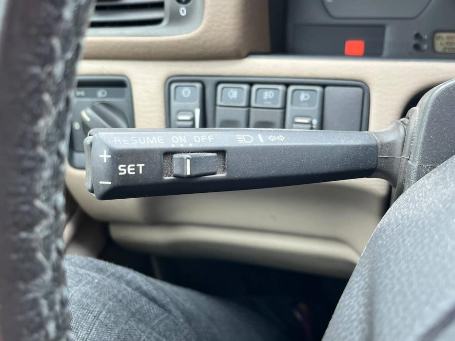 VOLVO S70 2000
