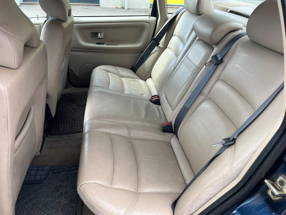 VOLVO S70 2000