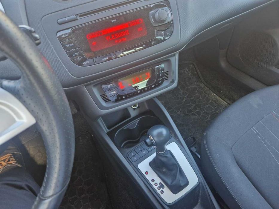 SEAT Ibiza ST 2012