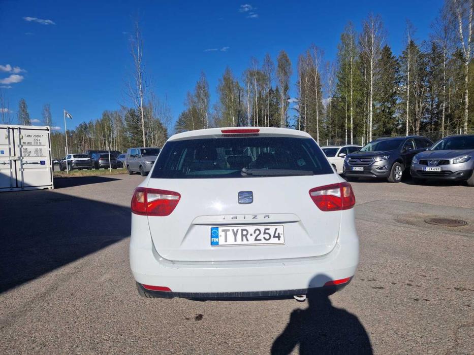 SEAT Ibiza ST 2012