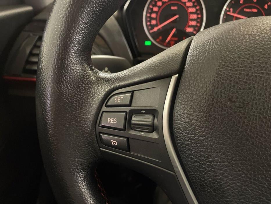 BMW 118 2012