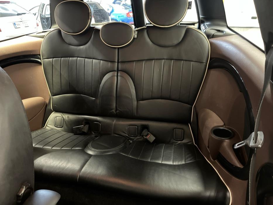 MINI Cooper 2012