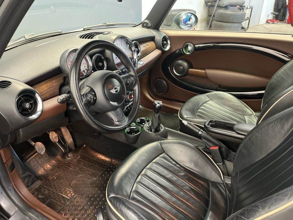 MINI Cooper 2012