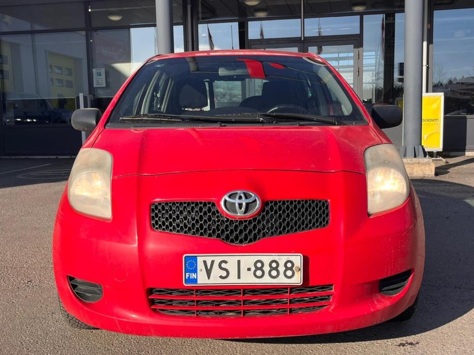 TOYOTA Yaris 2006