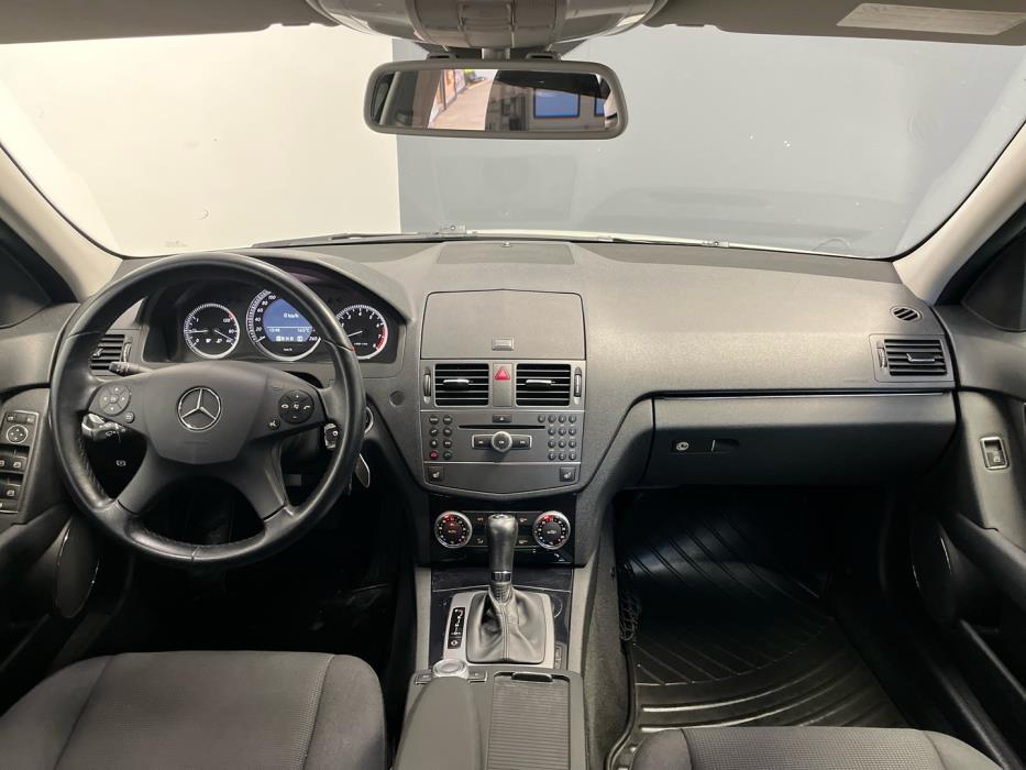 MERCEDES-BENZ C 2011